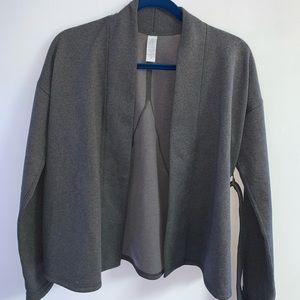 ivivva sweater size 14